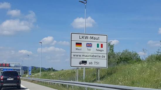 19149150_10213619516189074_2380989129875650931_n